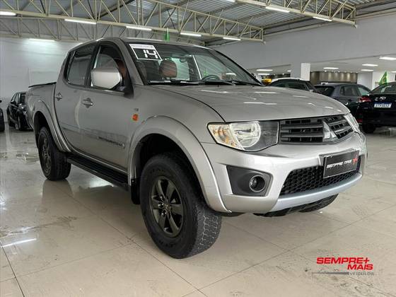 MITSUBISHI L200 TRITON 2.4 HLS 4X2 CD 16V FLEX 4P MANUAL